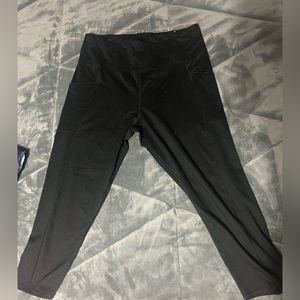 Maurices capris with pockets